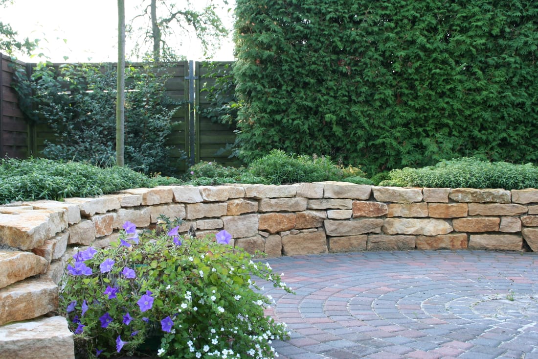 Natursteinarbeiten – Garten- und Landschaftsbau Paepenmöller